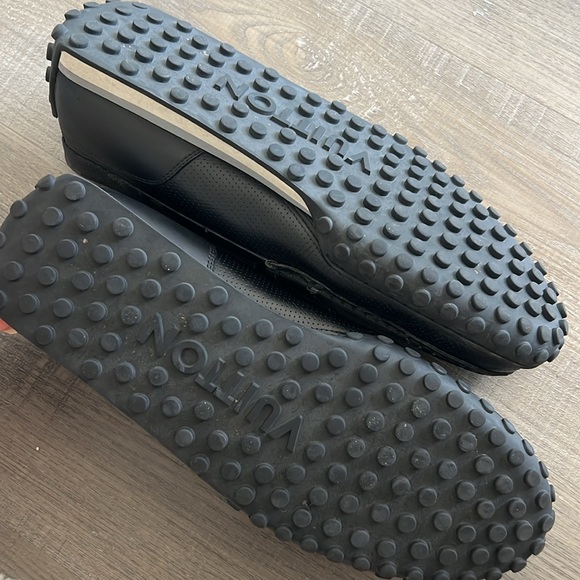 Louis Vuitton Men’s Monogram Driving Shoes in Black | US 11 - Picture 8 of 9